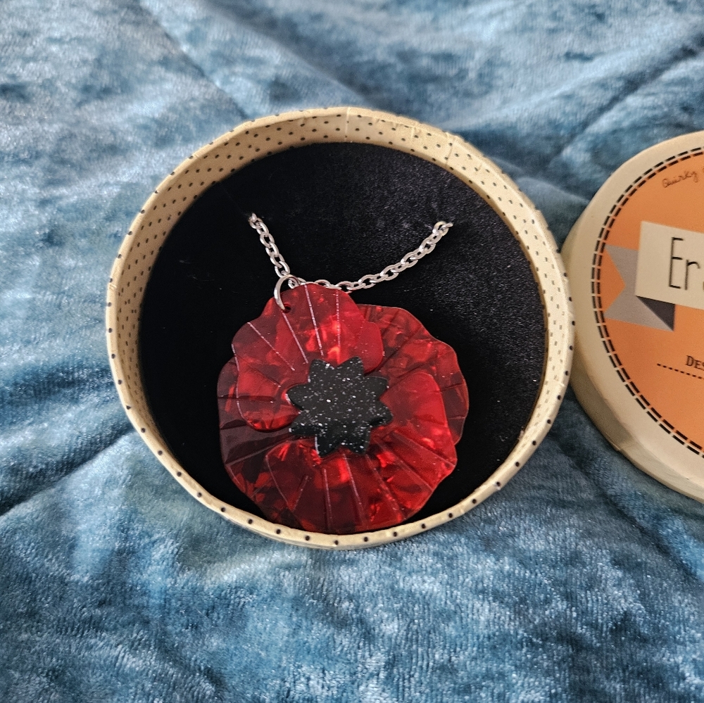 Erstwilder Poppy Field Pendant Necklace